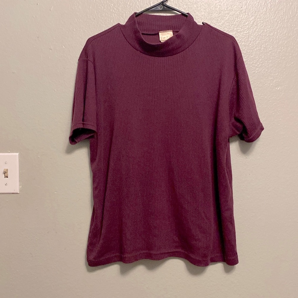 Bobbie Brooks short sleeve maroon turtleneck